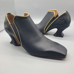 John Fluevog Prestige  Ankle Bootie black gold shaped heel Women’s Size US 6-6.5